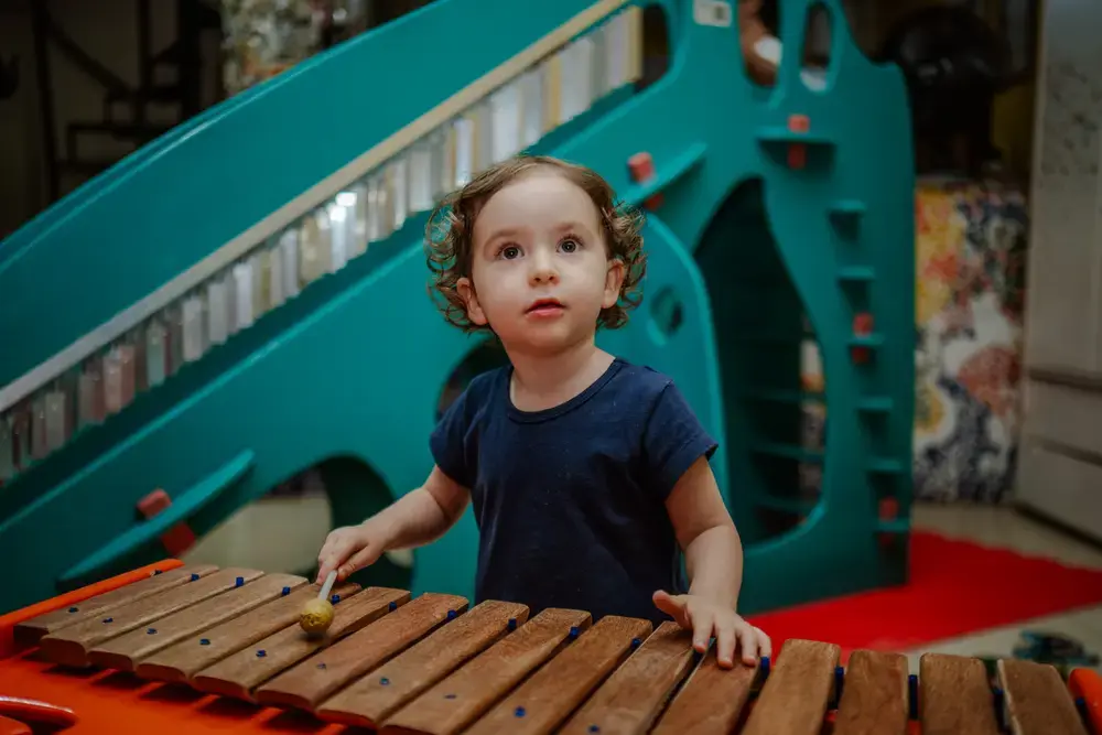 Parque sonoro itinerante leva música a crianças de 0 a 6 anos no DF
